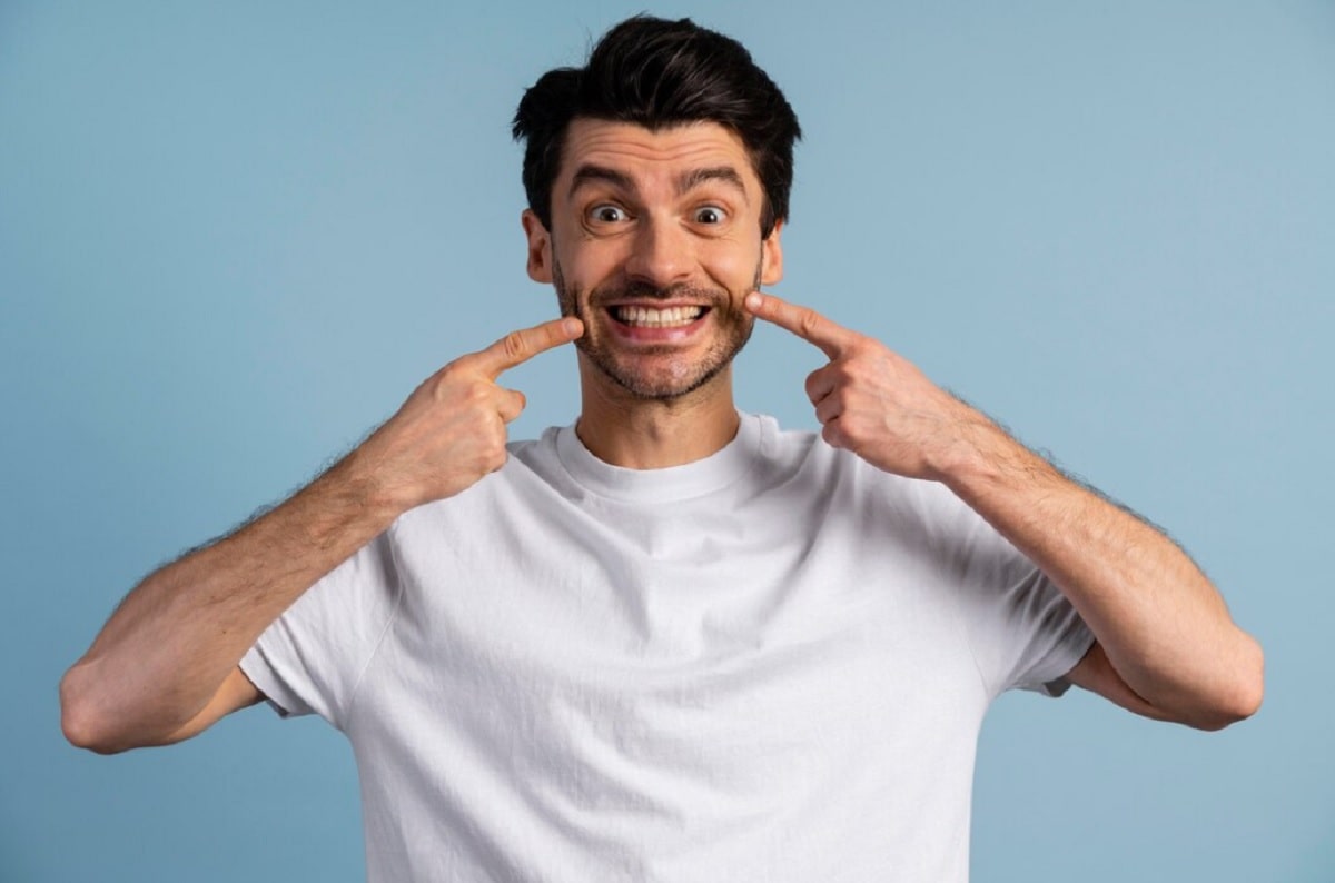 8 Adımda Hangi Dişlere Kaplama Yapılır?