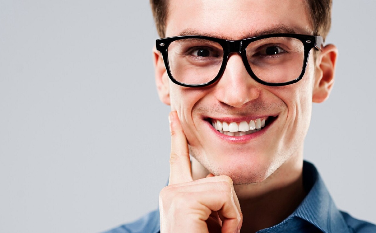 Dental İmplant Çeşitleri Nedir? 9 Farklı İmplant Türü